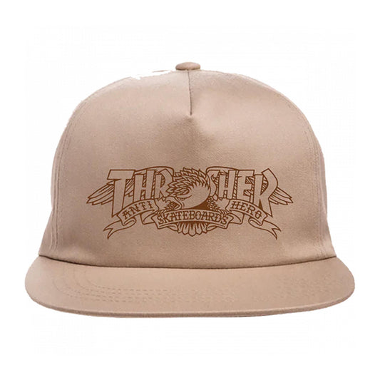 THRASHER - ANTI-HERO MAG BANNER HAT - KHAKI
